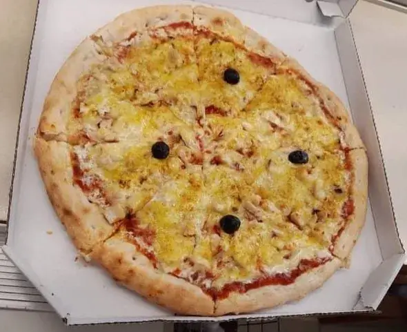 Camion Pizza Le Régal_Cruas_slider_image_3