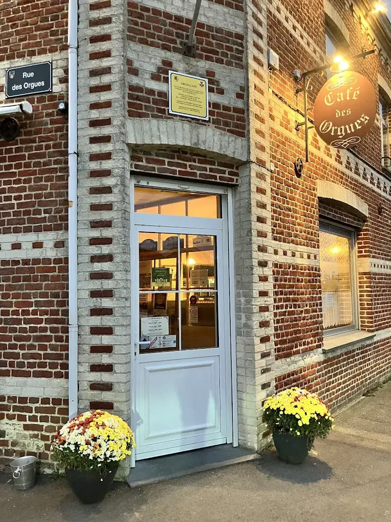 Le Café Des Orgues restaurant in Herzeele