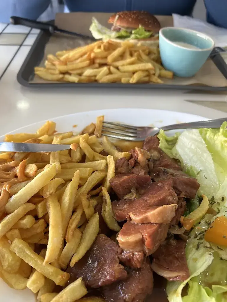 Eric Petit_Bellavita Pizzeria Friterie Homblieres_Homblières_review