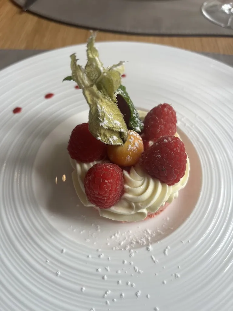 magali porquet_Aux Amis de Stef_Echinghen_review