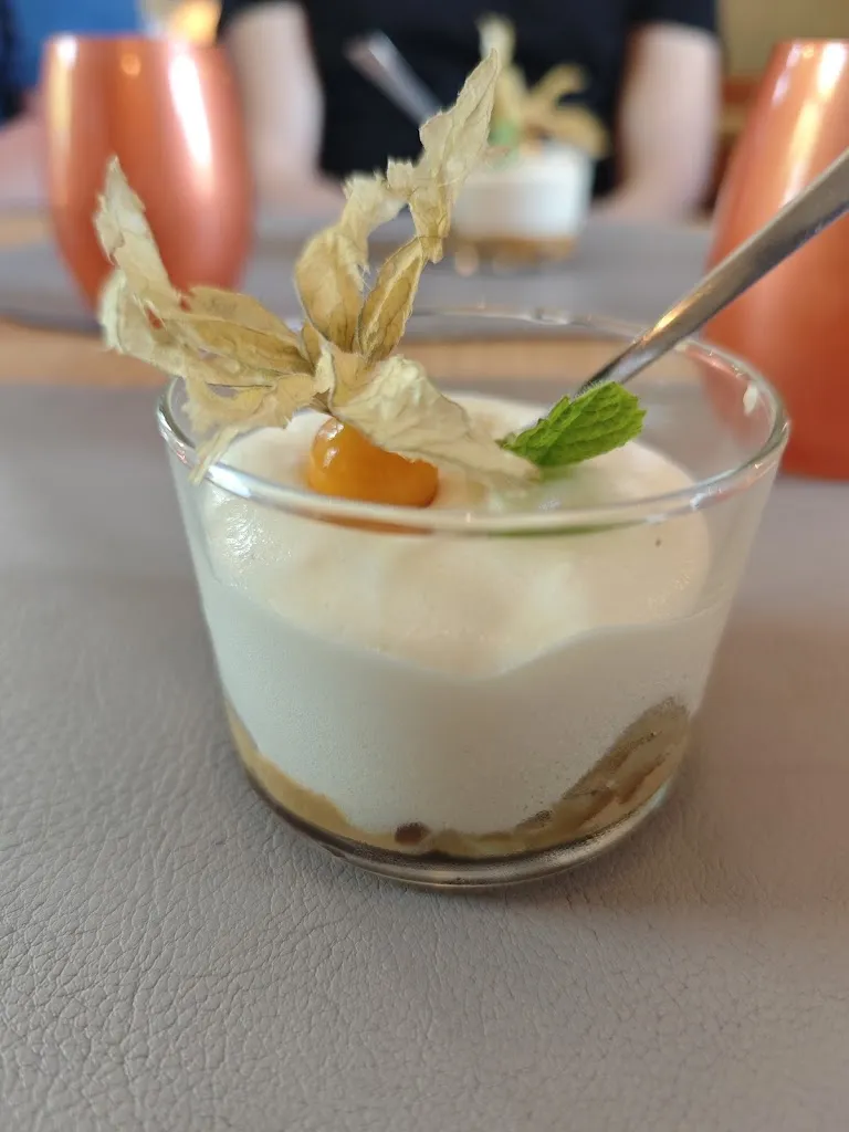 Isabelle Cachart_Aux Amis de Stef_Echinghen_review