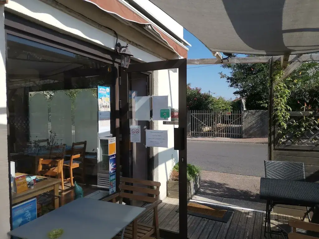 Le Premier à table ristorante a Cruas