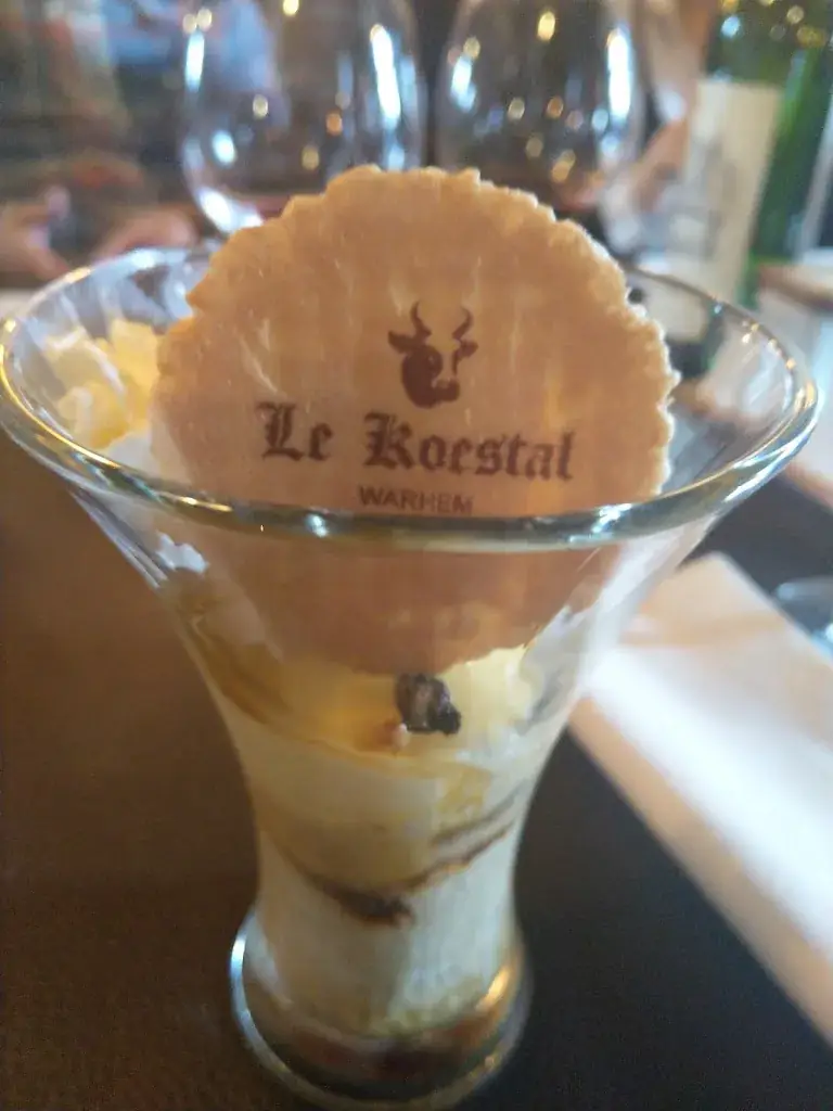 Janka Petrzelova_Estaminet le koestal warhem 