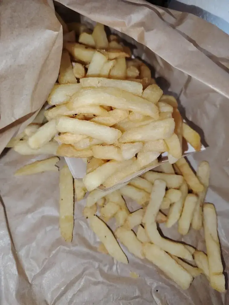 FINKE AUDREY_L'hulluchoise_Hulluch_review