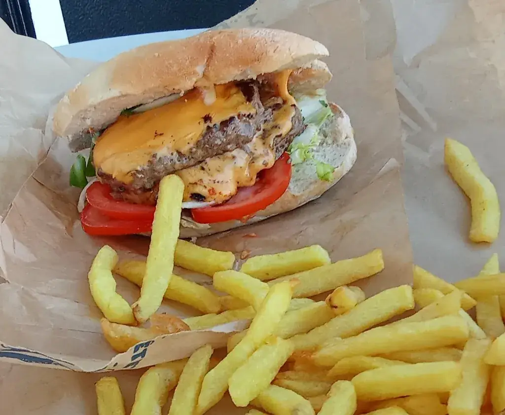 Emmeric Zbierski_L'hulluchoise_Hulluch_review