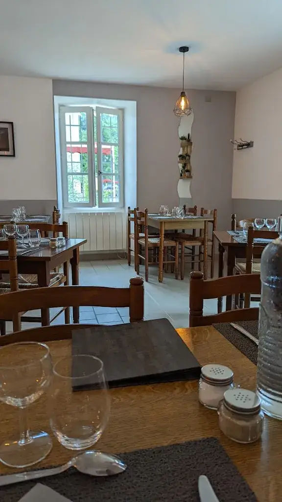 Hana Mara_Le petit Coutures_Coutures_review