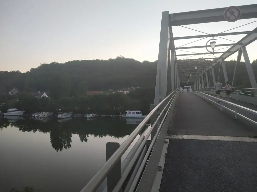 Venkatesh Tekkalki_Relais du Port_Jaux_review