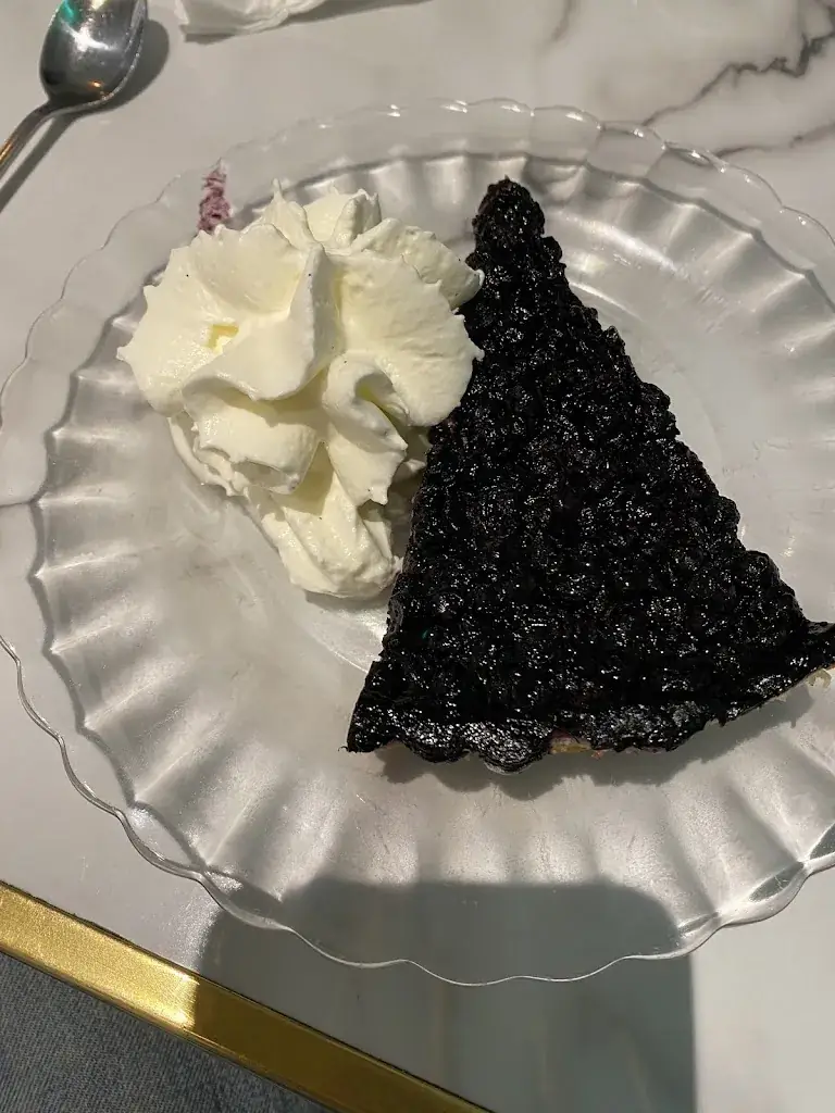 Martina Pontello_Chez Martine_Jussy_review