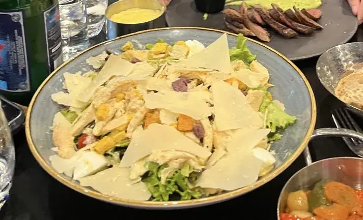 Aramas Yarijanian_la brasserie gourmande_Juvigny_reseña