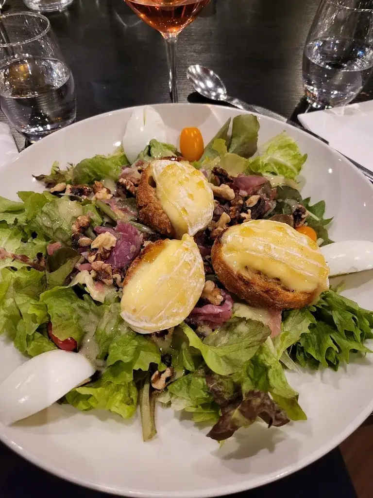 bramwell simiyu_la brasserie gourmande_Juvigny_reseña