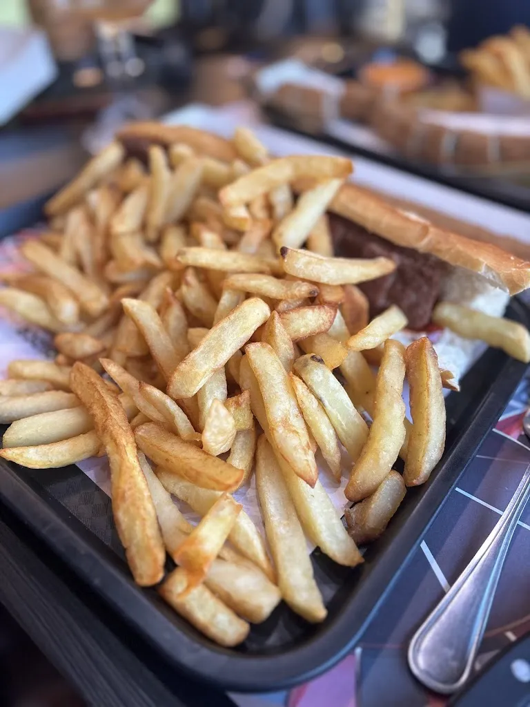 Clémence Boutaine_Chez Ginette et Maurice_Longueville_review