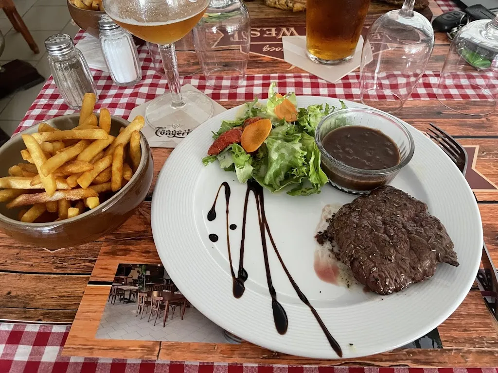 From_Le Far West - Gaston Lecocq_Labeuvrière_review