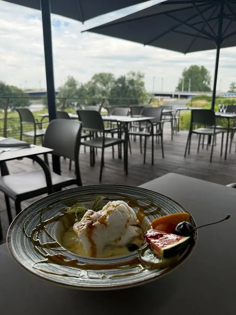 B rasserie des 2 Ponts_Grièges_slider_image_2