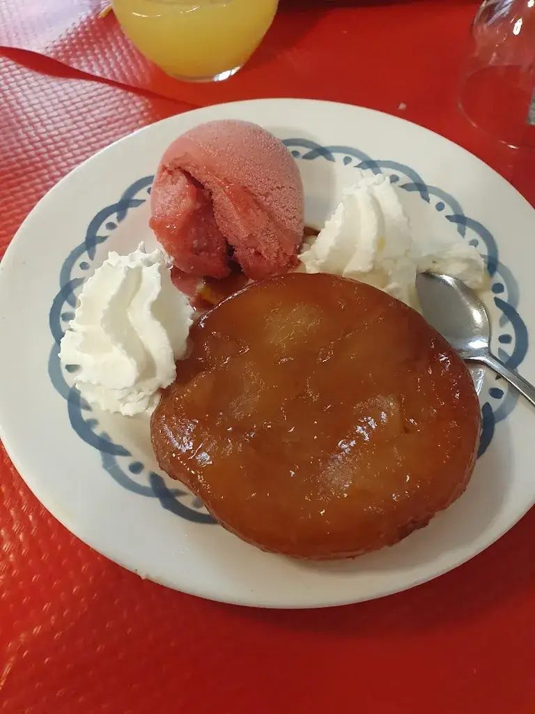 jean-marc stourbe_Le Narval_Ferté-Milon_review