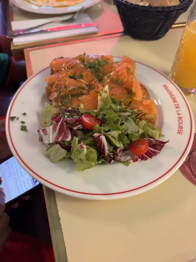 SidNey Pinho_Brasserie de la Bourse_Paris_review