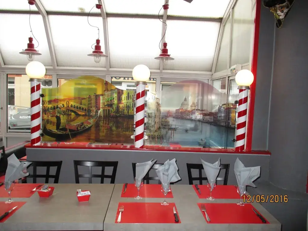 Pizzeria Le Patio restaurant in Hirson