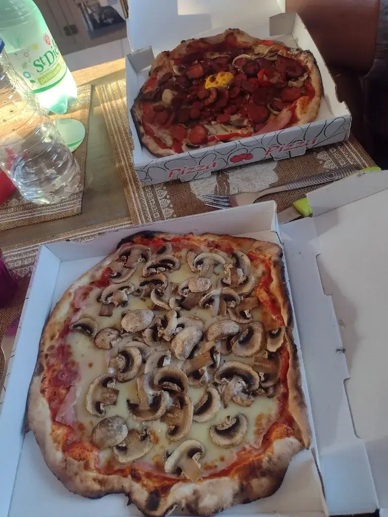 Menu_Pizza Sylvain_Hirson_image_4