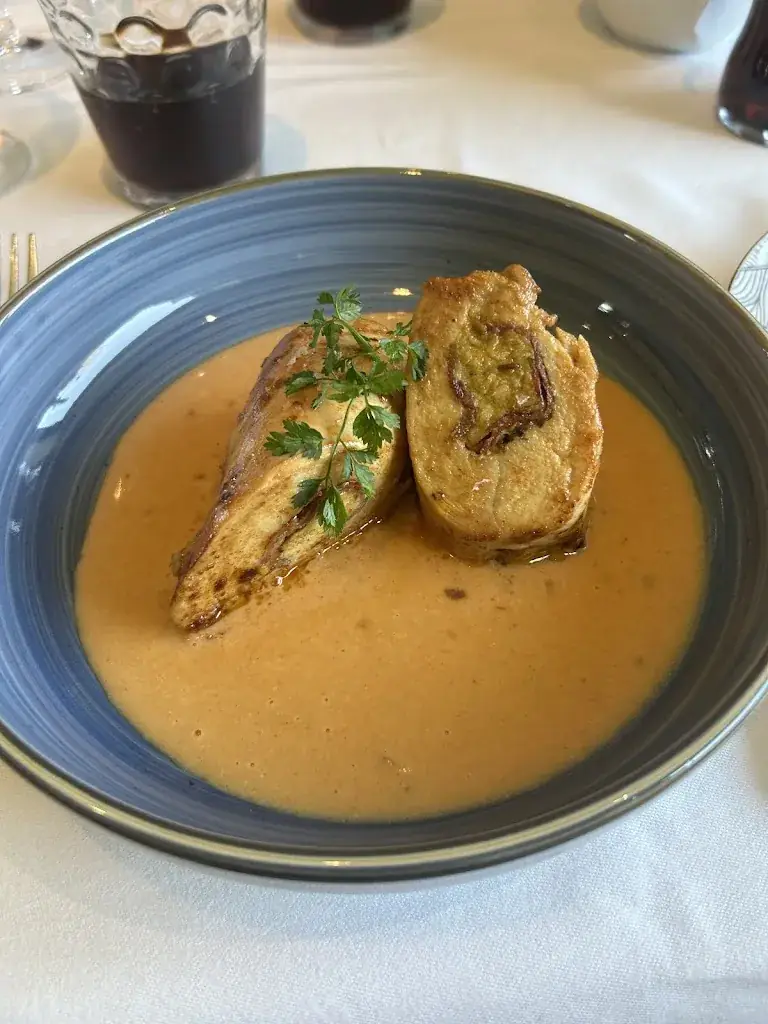 Rose lady VIF_Restaurant Les Temps Gourmands_Mondrepuis_review