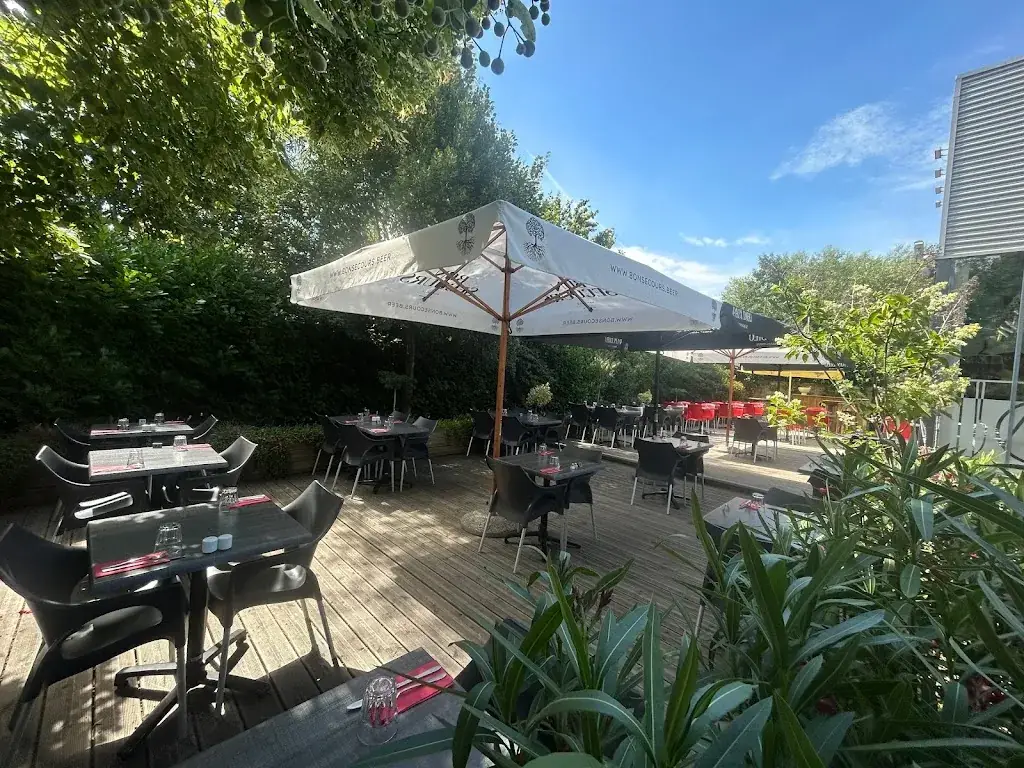 Les Agapes Bar Brasserie_Sentinelle_slider_image_2