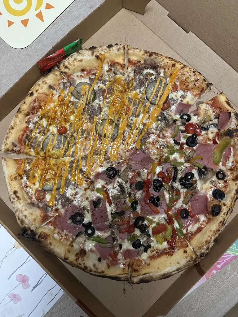 LOIC KAZMIERCZAK_Bonapizza_Sentinelle_review