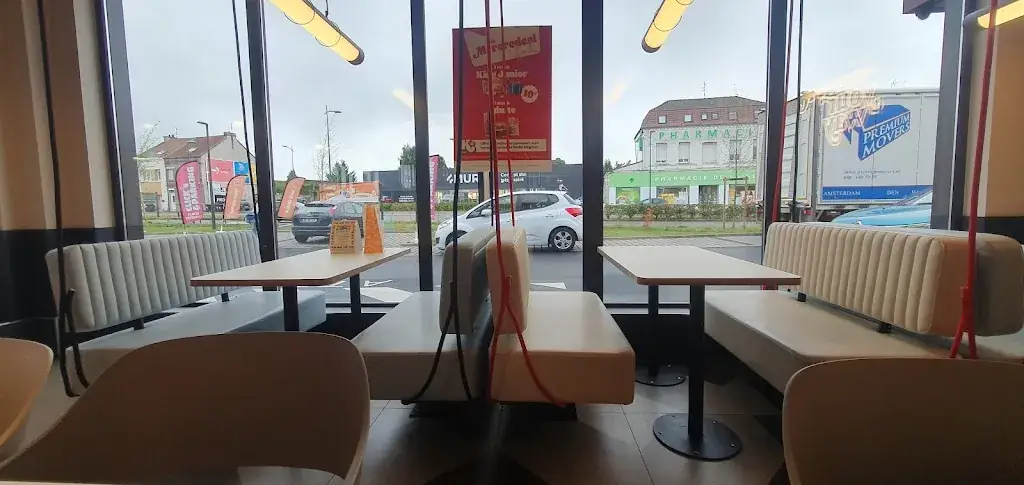 Leo de la Chambre_Burger King_Sentinelle_review