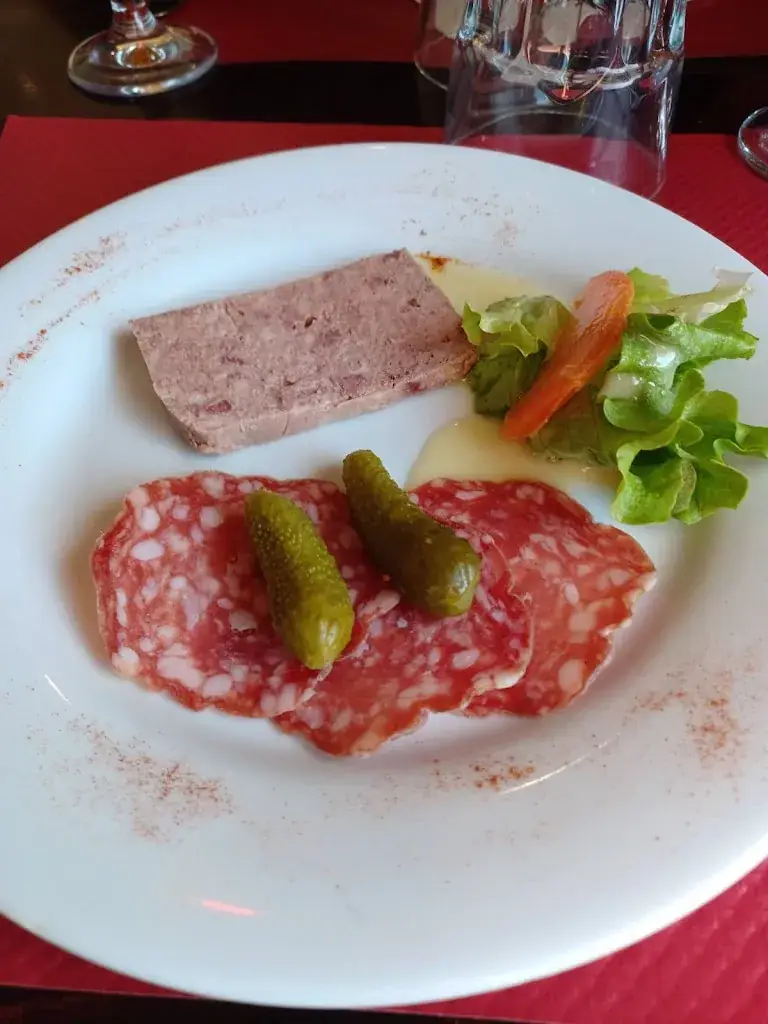 Damien Bermont_Le Caméléon_Lamorlaye_review