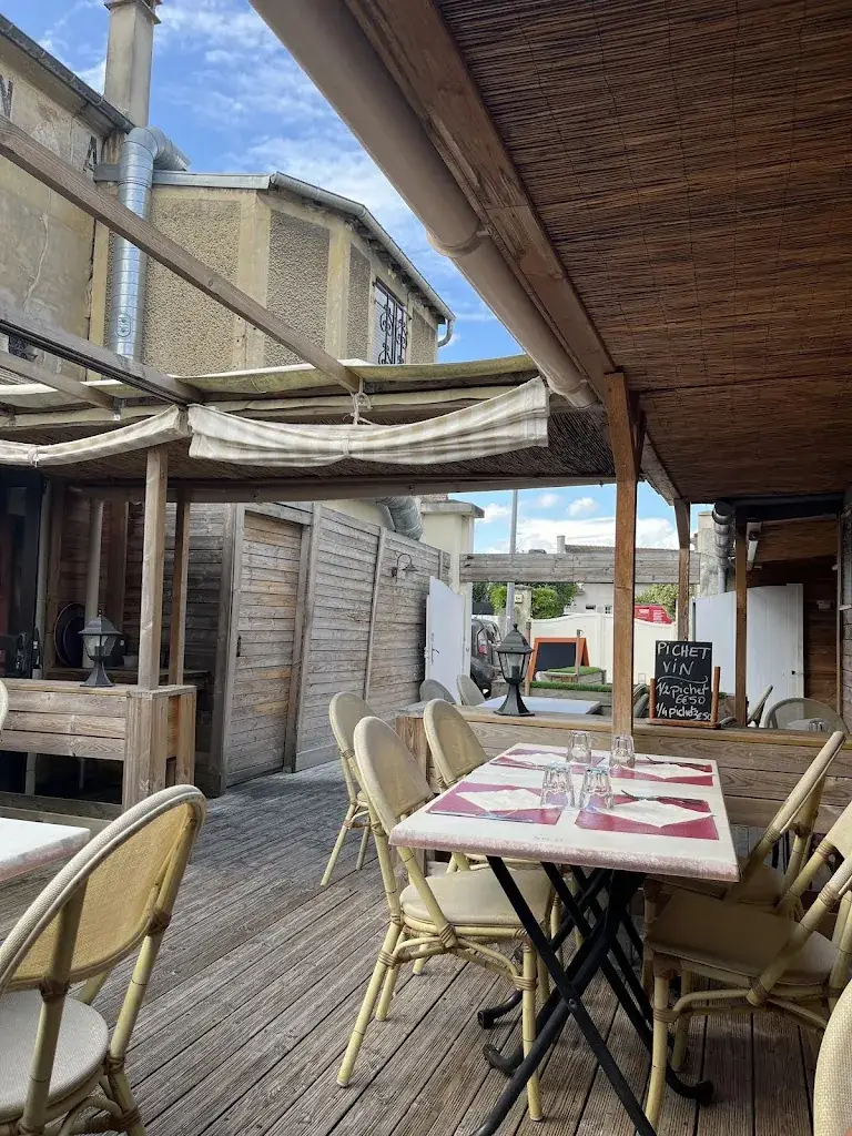 Le Caméléon_Lamorlaye_slider_image_1