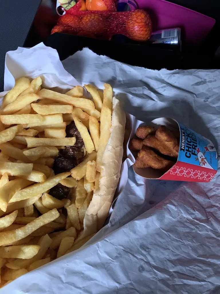 Валентин Каменов_Friterie de la Rouge Porte_Halluin_review