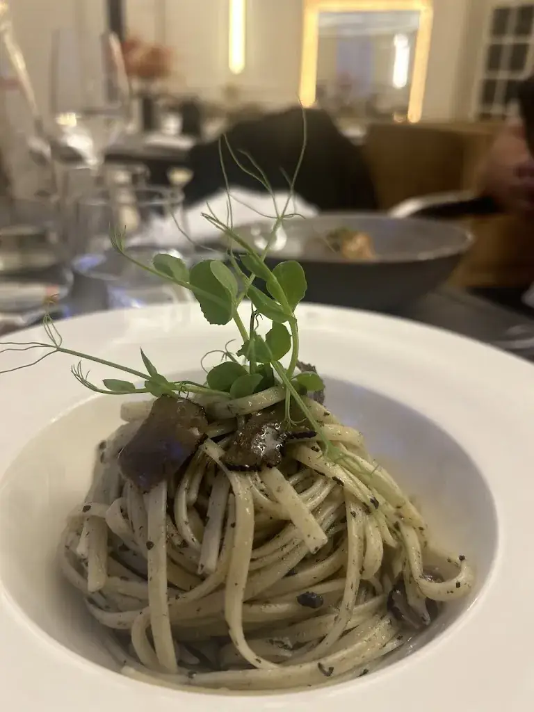 Bouu Monica_Le Stradivarius Bar & Restaurant_Chapelle-en-Serval_review