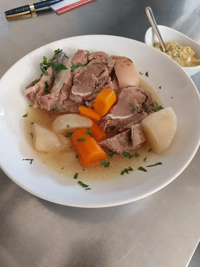 Le relais du carrefour Bistro n17_Chapelle-en-Serval_slider_image_3