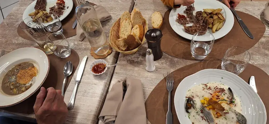 Flora_Chante Bise_Seychalles_review