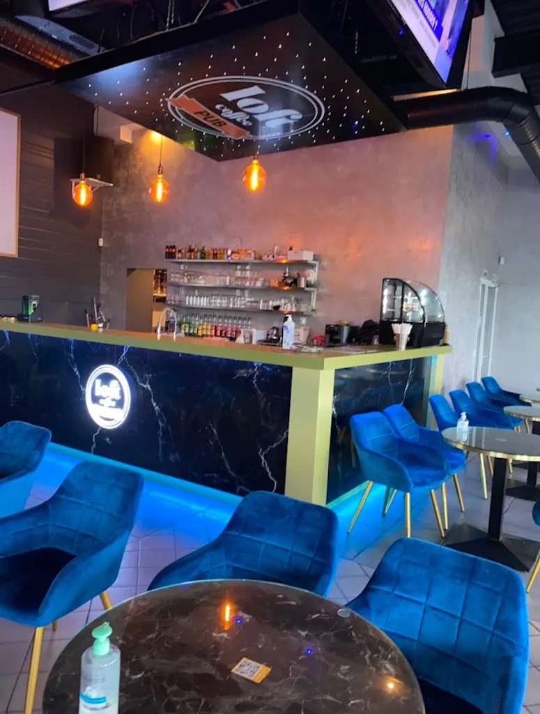 Loft and Coffee Pub_Laigneville_slider_image_1