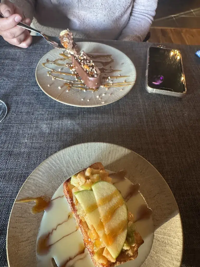 Jean Couet_MAKAØ FESTIVE DINNER_Lacroix-Saint-Ouen_review