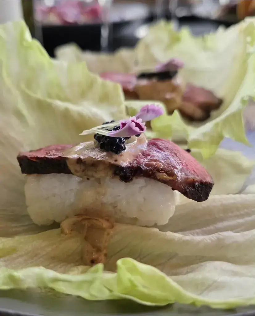 MAKAØ FESTIVE DINNER_Lacroix-Saint-Ouen_slider_image_3