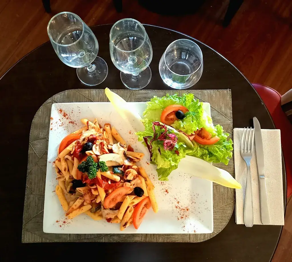 Pizzeria La Tarentelle. Service Sur Place , Service Emporté ,service Livraison**_Lacroix-Saint-Ouen_slider_image_2