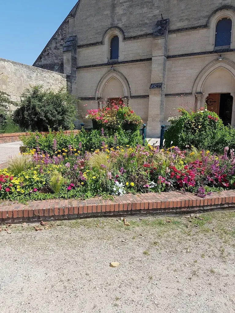 Café de la Place restaurant in Lacroix-Saint-Ouen