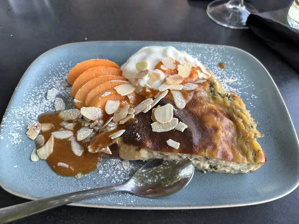 Riviere Salée Restaurant-Boutique authentique_Crest_slider_image_3