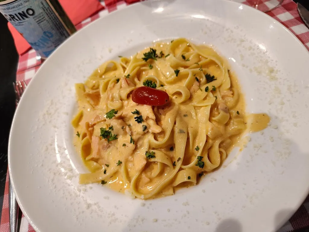 David Crespel_Bella Mora_Plessis-Belleville_review