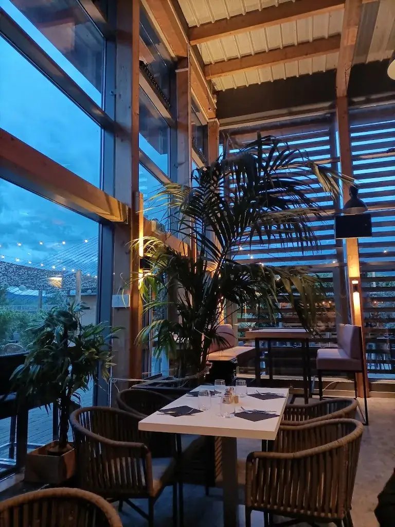 Laurence_A Cantinetta_Gilly-sur-Isère_review