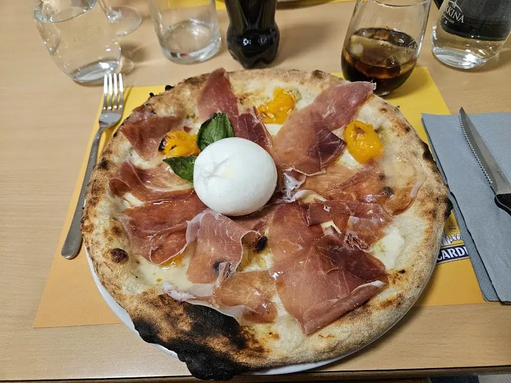 Centro italiano, Da Daniele, Ristorante Pizzeria restaurante en Bulle