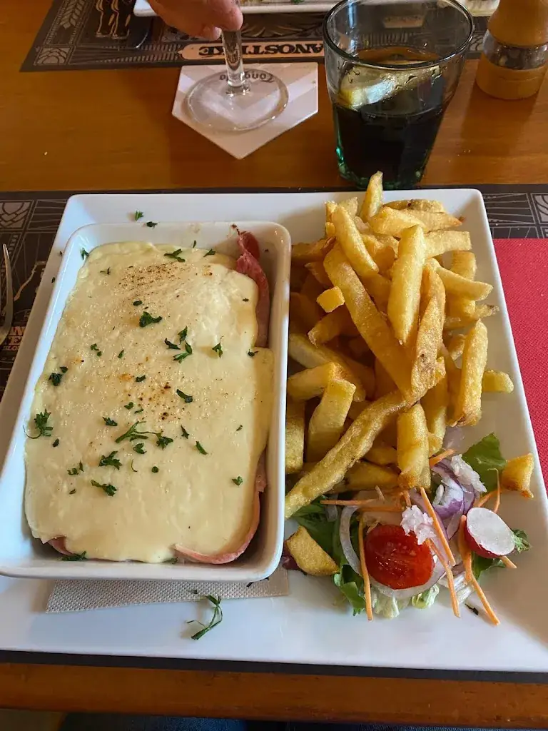 geoffrey pouilly_IL ETAIT UNE FOIS..._Landas_review