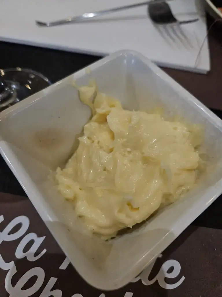 Romana S_Restaurant La Petite Charlotte_Touquet-Paris-Plage_review