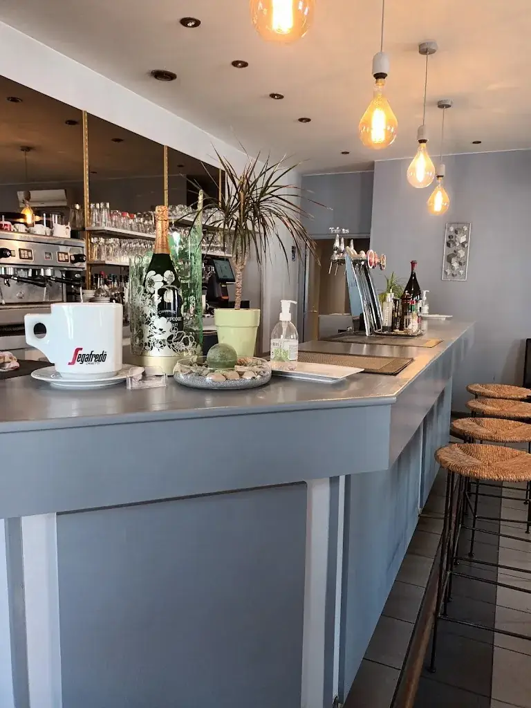 Elisa MEDICI_Le Cosy_Lannoy_review