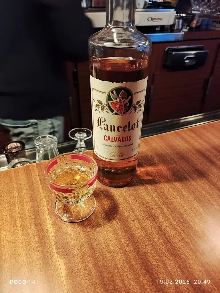 Pavlin Blagoev_La Bonne Franquette_Ageux_recensione