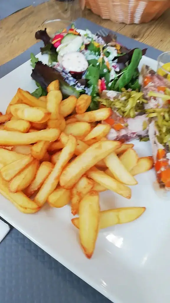 Restaurant Le Briquet_Lewarde_slider_image_2