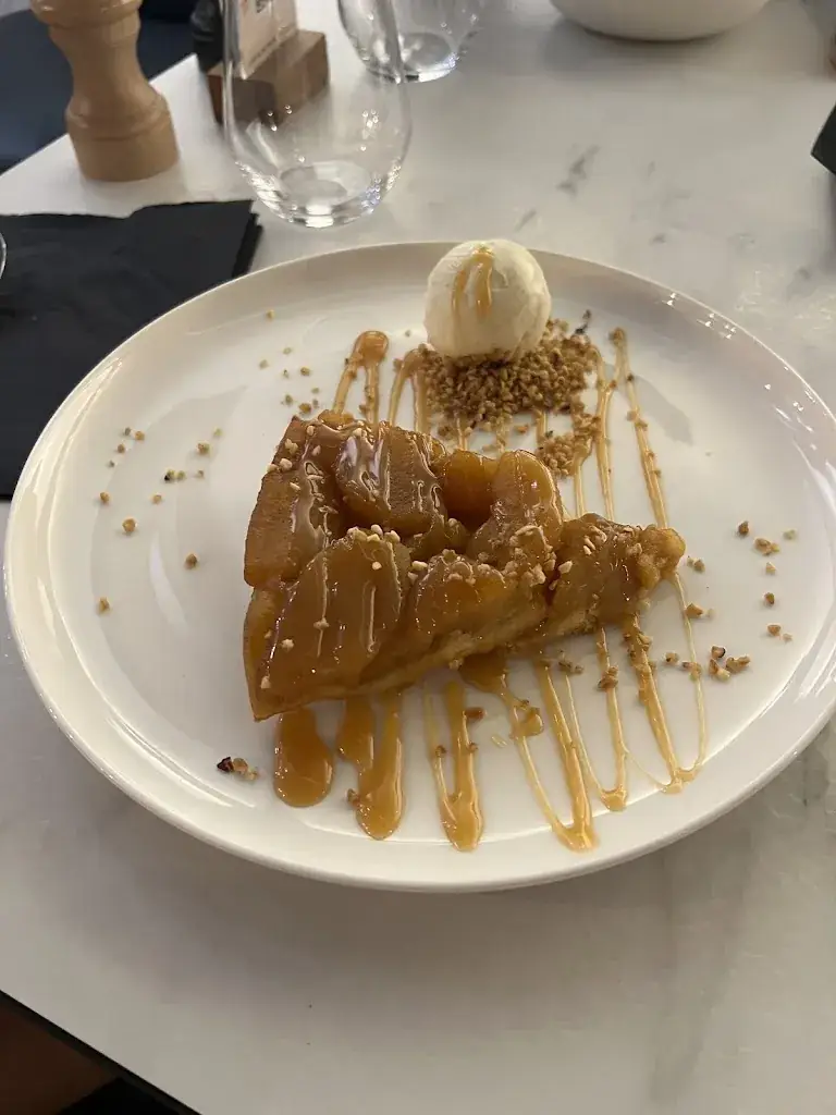 Scared Nomura_Opa Restaurant_Lesquin_review