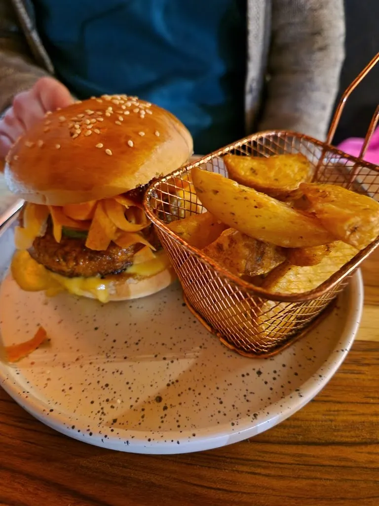 Menu_L’ImBeertinence Lens_Lens_image_6