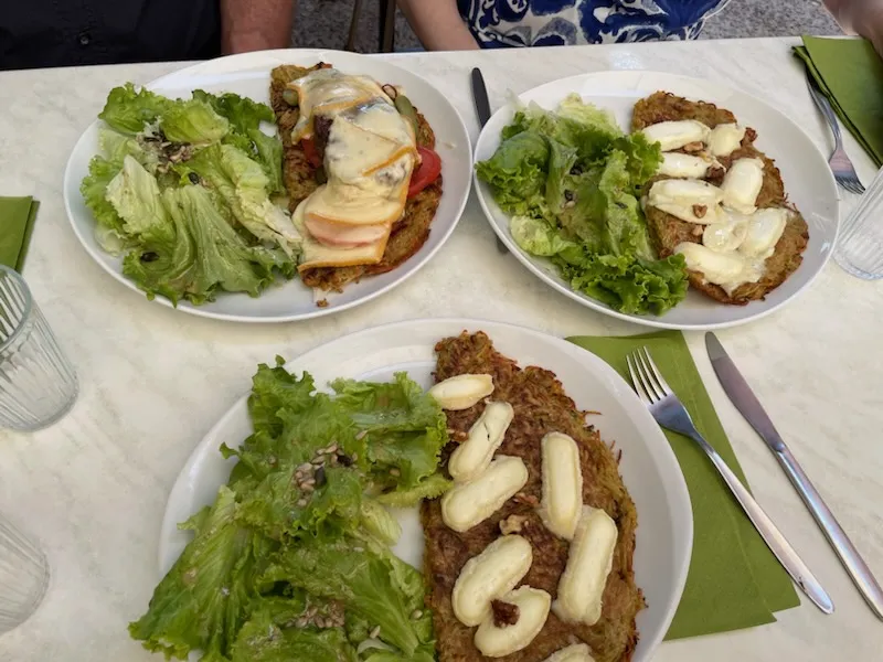 Menu_Restaurant Charleston_Crest_image_6