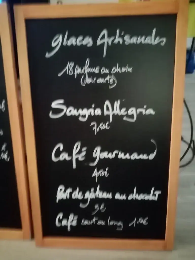 Menu_atelierpubcrest_Crest_image_4