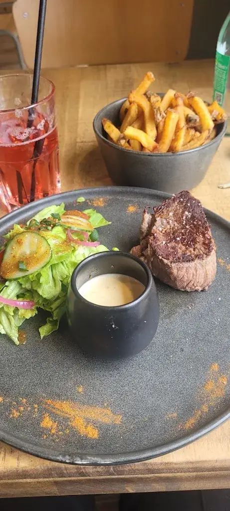 Ola Z_Le Biplet_Lille_review